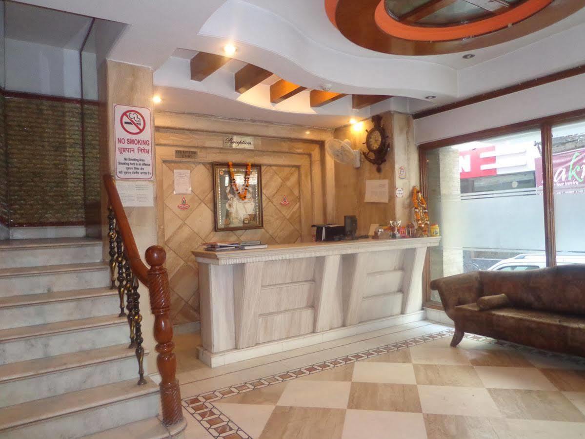 Metro City Delhi  Bagian luar foto